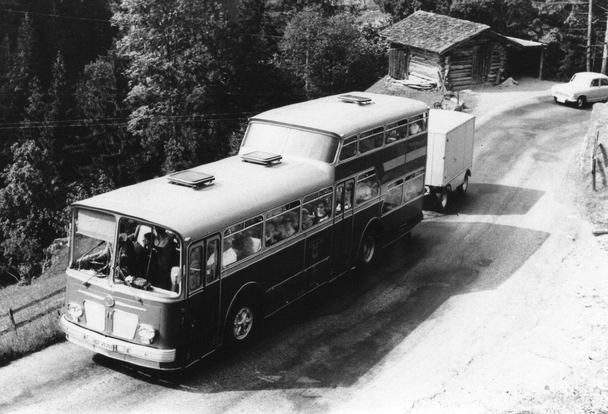 (R 18) - Aus dem Archiv: AFA Adelboden - Nr. 7/BE 26'707 - FBW/Vetter-R&J Anderthalbdecker um 1969 in Achseten, Tregel