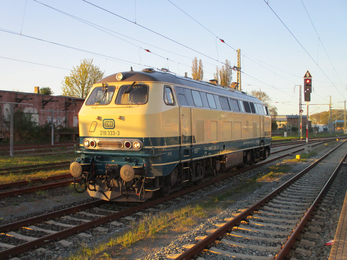 Rangierfahrsignal erhielt 218 333,am 27.April 2025,in Bergen/Rügen.