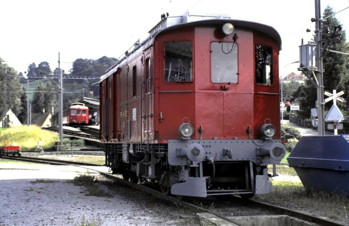 RHB DZeh 2/4 Nr.21 der Rorschach-Heiden-Bahn in Heiden am 10.07.1993.