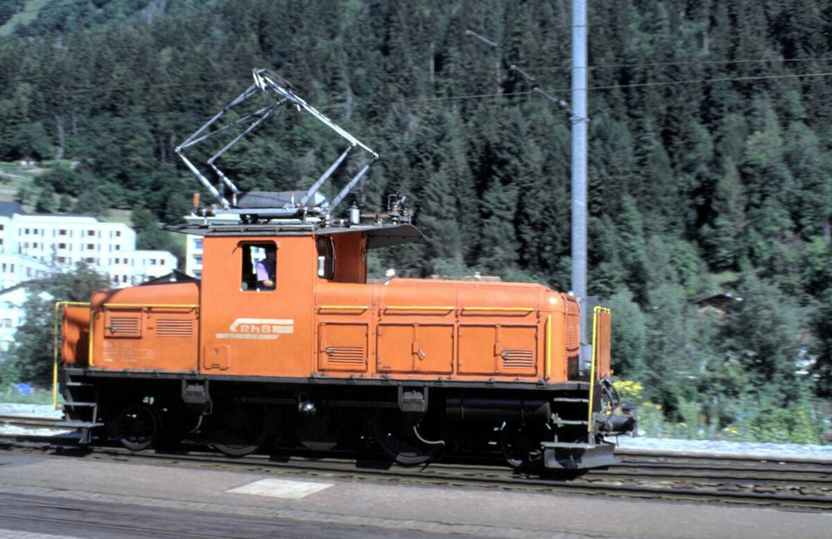RhB Ge 2/4 Nr.213 in Ilanz im August 1990.