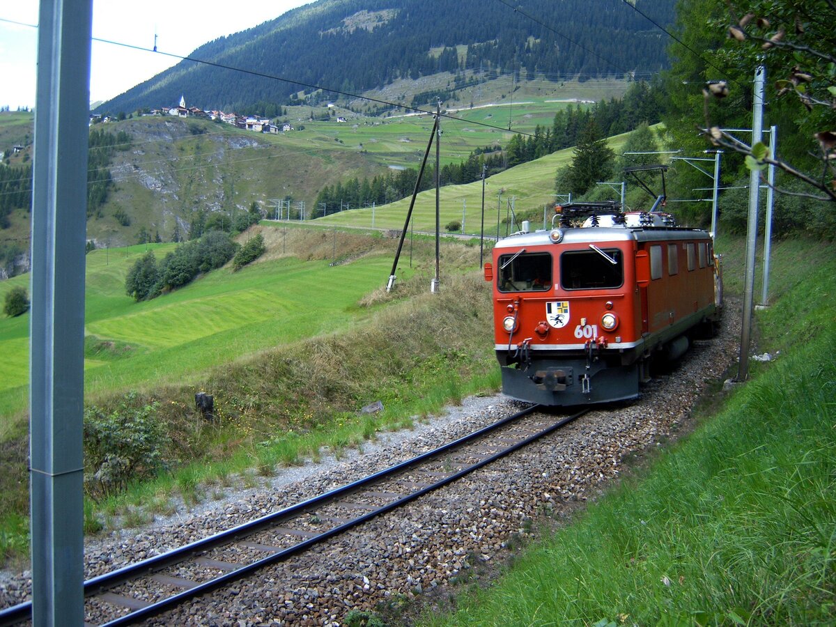 RhB Ge 4/4 I U Nr.601 in Bergün am 08.09.2005.