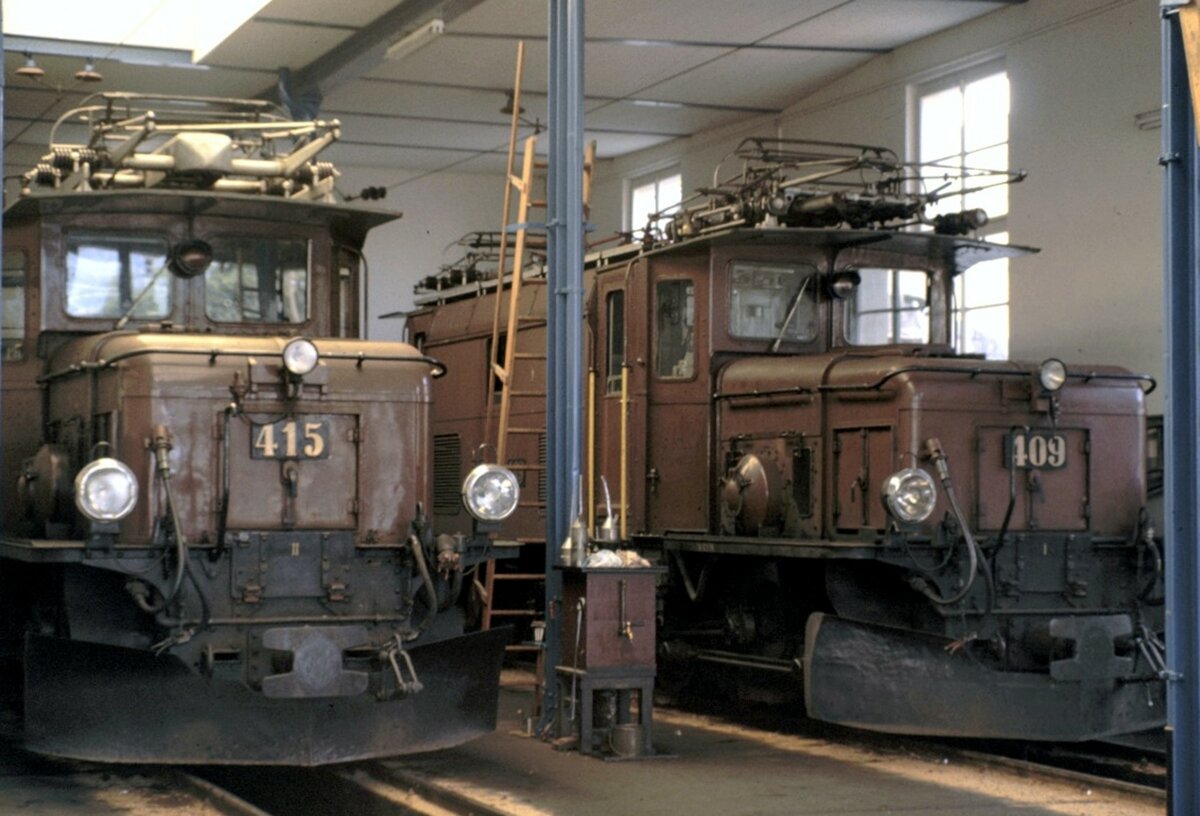 RhB Ge 6/6 I Nr. 409 und 415 in Chur am 14.09.1980.