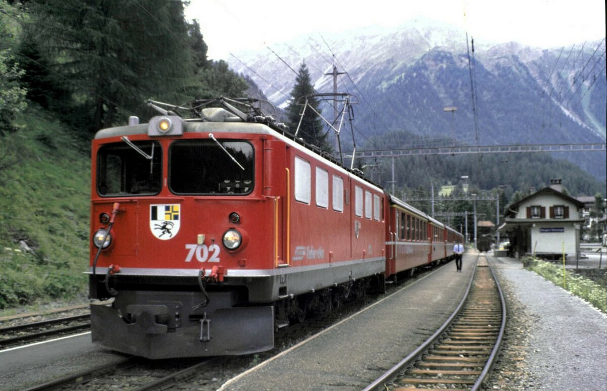 RhB Ge 6/6 II Nr.702 in Bergün im August 1989.