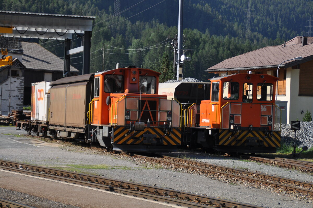 RhB Tmf 2/2 nr.86 und Nr.90 in Zernez am 22.08.2009.
