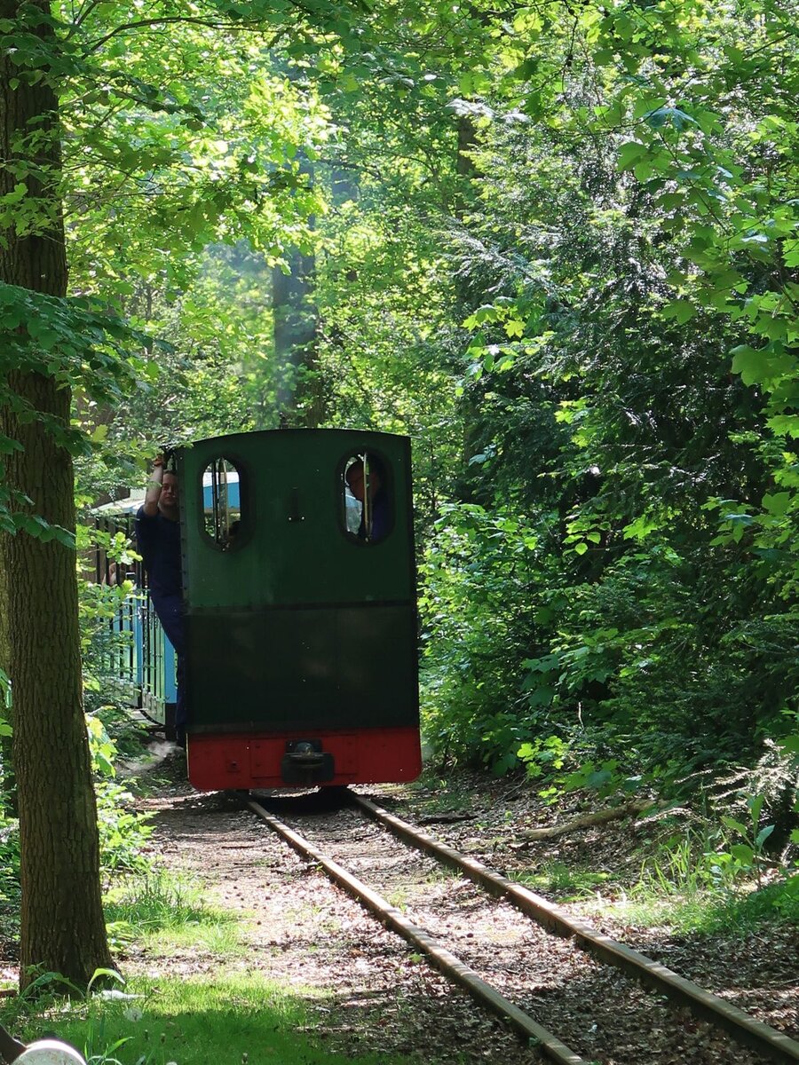 Rijssens Leemspoor Dampflokomotive Nummer 3  Maaike  Baujahr 1913 von Orenstein en Koppel (O&K) Berlin Babelsberg. Schmalspurmuseum Leemspoor, Rijssen 09-05-2024. 

Rijssens Leemspoor stoomlocomotief nummer 3  Maaike  gebouwd in het jaar 1913 door Orenstein en Koppel (O&K) Berlin Babelsberg. Aankomst station Leemspoor, Rijssen 09-05-2024.