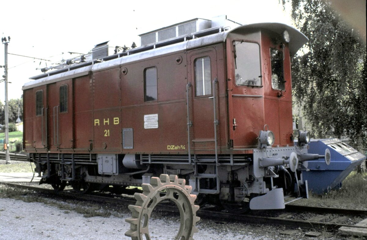 Rorschach-Heiden-Bahn (RHB) DZeh 2/4 Nr.21 in Heiden am 10.07.1993.