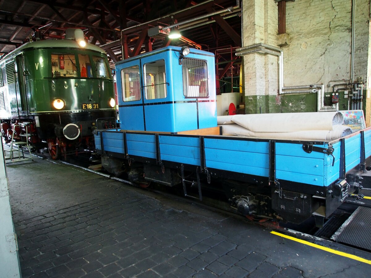 Rottenwagen SKL 24 Schöneweide und E 18 31 im Eisenbahnmuseum Halle am 20.07.2019.