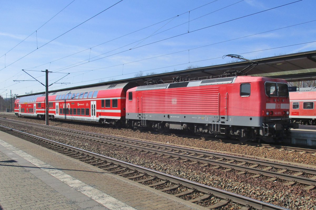 S-2 mit 143 973 steht am 7 April 2018 in Pirna. 