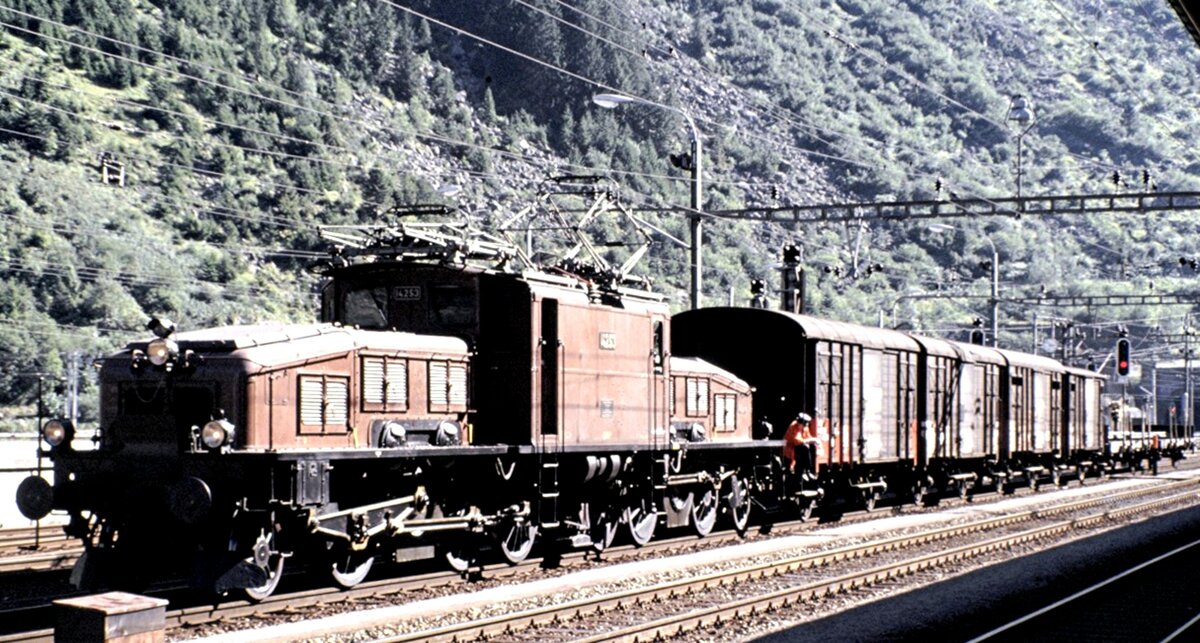 SBB Ce 6/8 II Nr.14 253 in Göschenen am 12.10.1980.