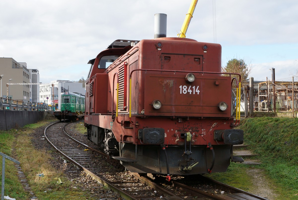 SBB: Die Bm 4/4 18414 auf den nächsten Einsatz wartend am 1. Februar 2016 in Basel Dreispitz.
Foto: Walter Ruetsch