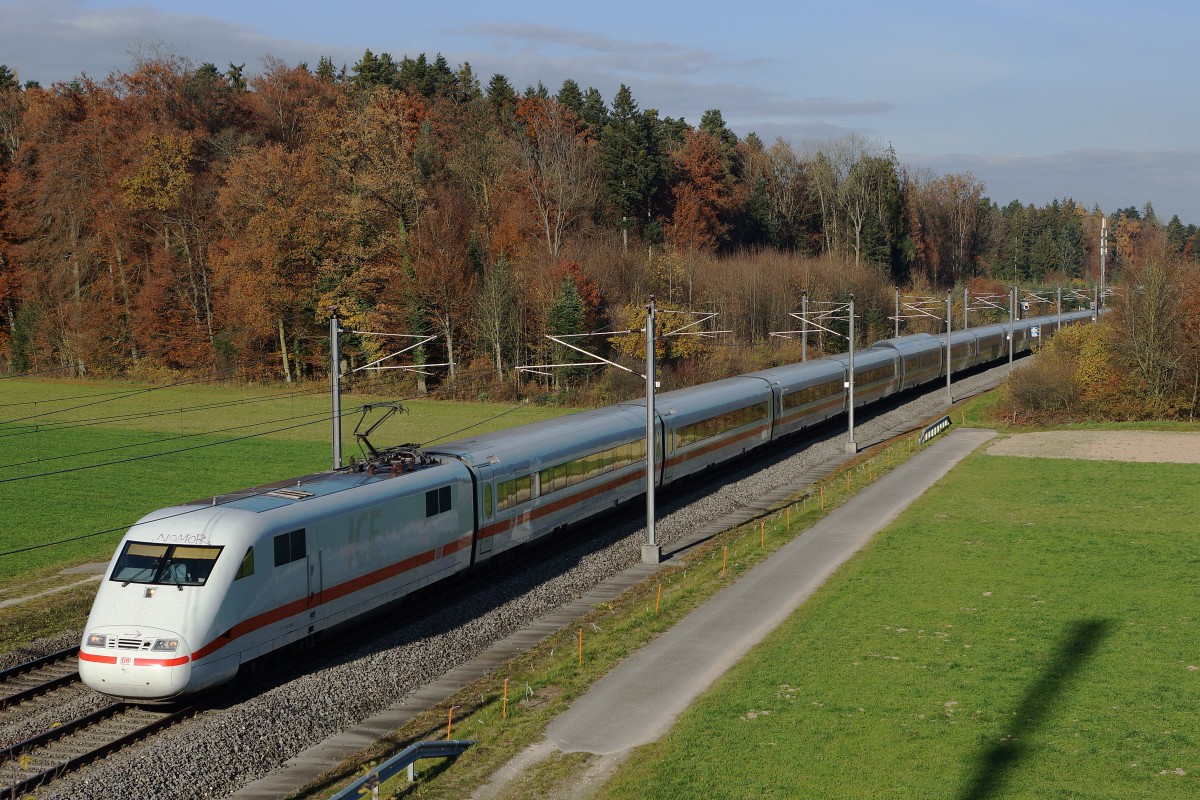 SBB/DB: ICE der ersten Generation auf der Neubaustrecke bei Koppigen in Richtung Bern fahrend am 6. Oktober 2015.
Foto: Walter Ruetsch