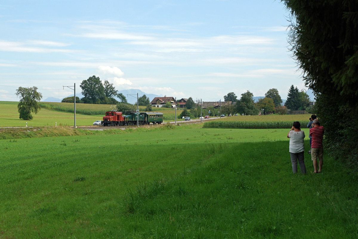 SBB/HSTB: Bahnfotografen im Seethal unterwegs am 3. September 2016  zwischen Hochdorf und Eschenbach anlässlich dem Remisenfest vom Verein HSTB-HISTORISCHE SEETHALBAHN.
Foto: Walter Ruetsch