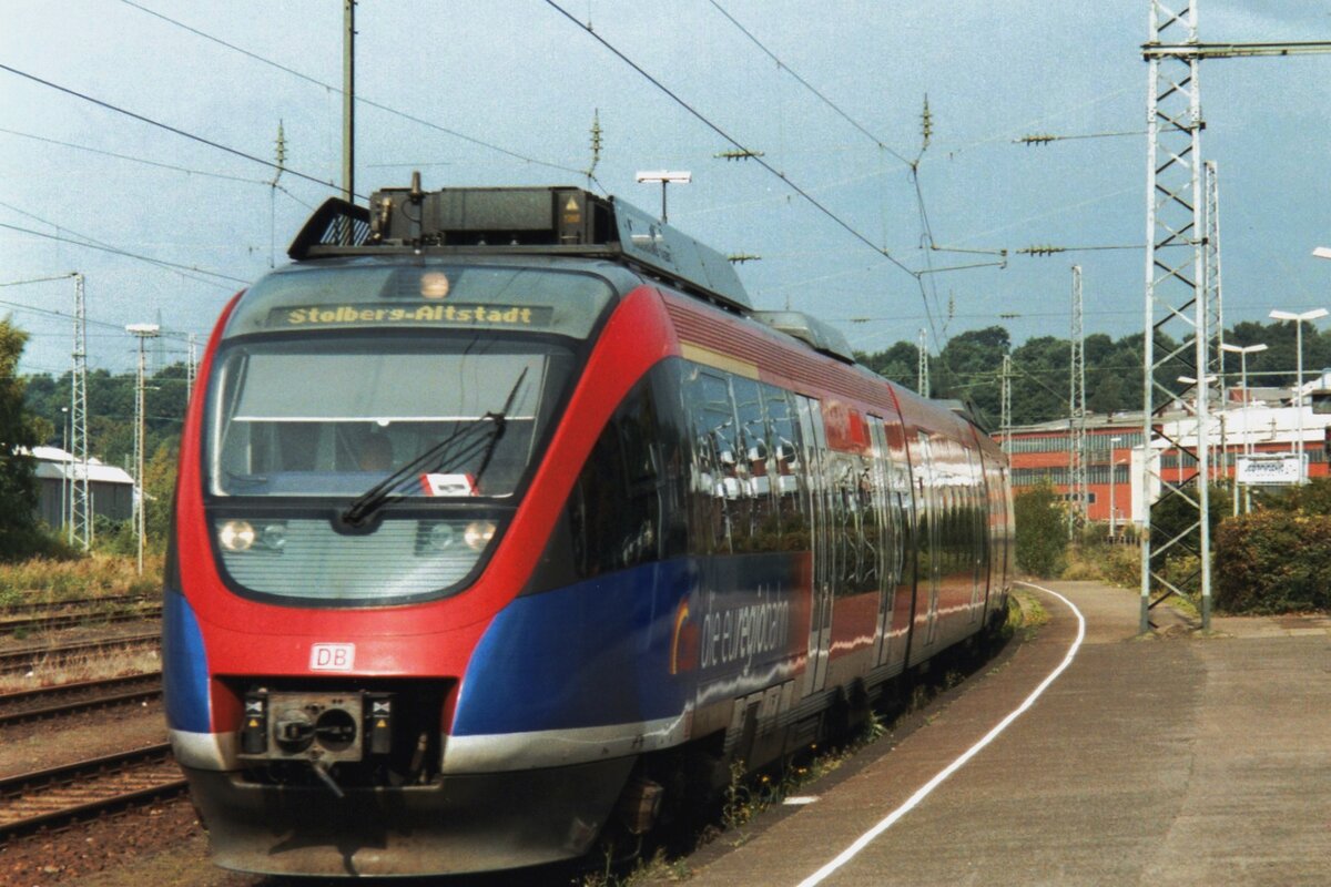 Scanbild von DB Regio 643 028 mit 'Euregio'-Aufkleber beim Halt in Herzogenrath am 10 September 1999.
