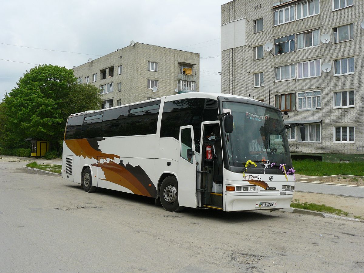 Scania 380 Irizar Reissebus. Vul. Mykhaila Hrushevkoho, Mykolaiv, Ukraine 10-05-2014.

Scania 380 Irizar reisbus. Vul. Mykhaila Hrushevkoho, Mykolaiv, Oekraine 10-05-2014.