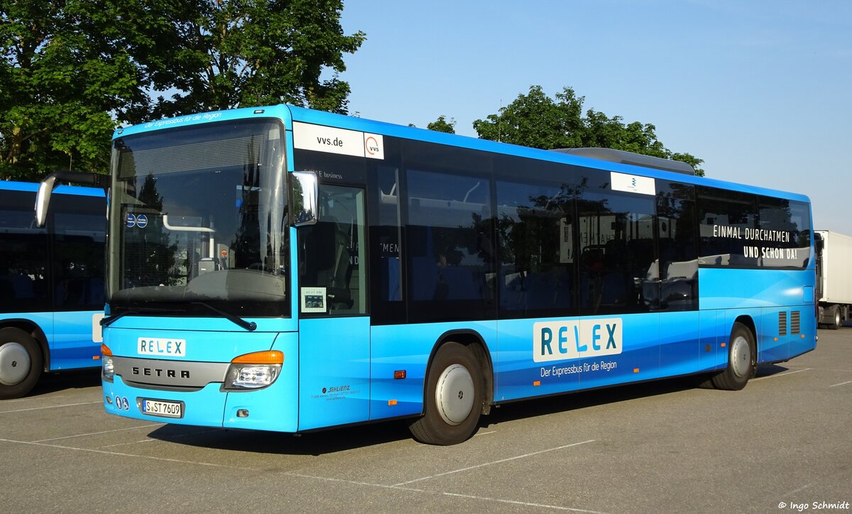 Schlienz Tours aus Kernen im Remstal | RELEX Expressbus | S-ST 7609 | Setra 416 LE business | 06.07.2017 in Neuhausen auf den Fildern