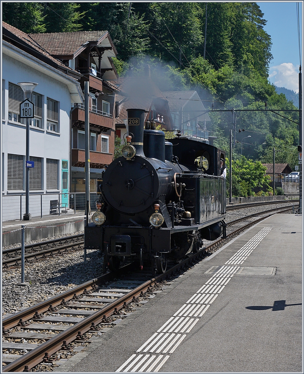 Schweizer Dampftage Brienz 2018: Die SBB Brünig Talbahn Dampflok G 3/4 208 der Ballenberg Dampfbahn rangiert in Brienz.
30. Juni 2018
