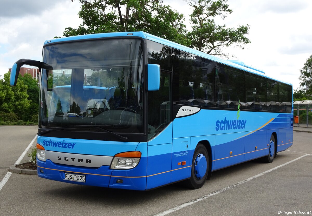 Schweizer Reisen, Verkehr & Touristik aus Waldachtal | FDS-PG 25 | Setra 415 UL | 01.07.2016 in Sindelfingen