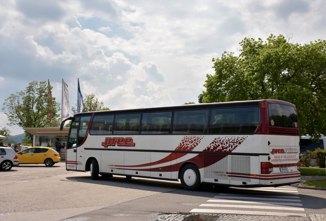 Setra 300er-Serie von PREE Reisen aus �sterreich 2018 in Krems gesehen.