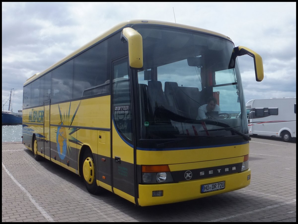 Setra 315 GT-HD von H�bner aus Deutschland (ex Stern Reisen/�sterreich) im Stadthafen Sassnitz.