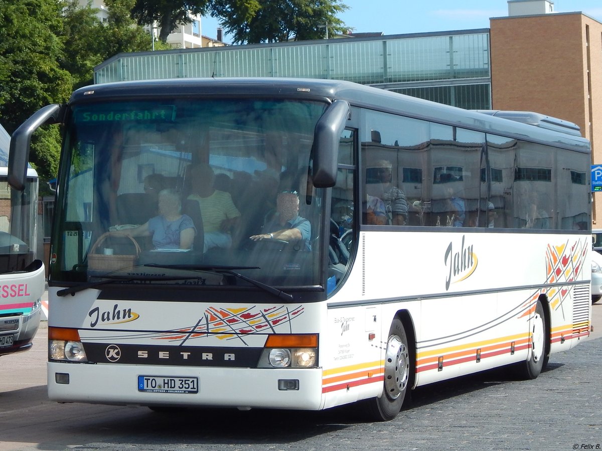 Setra 315 GT von Jahn aus Deutschland im Stadthafen Sassnitz.