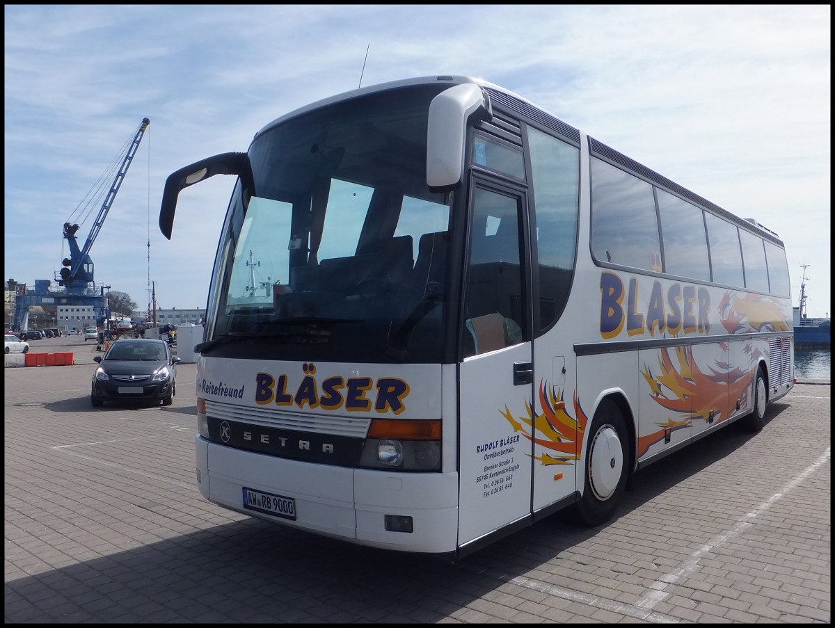 Setra 315 HD von Bl�ser aus Deutschland im Stadthafen Sassnitz.