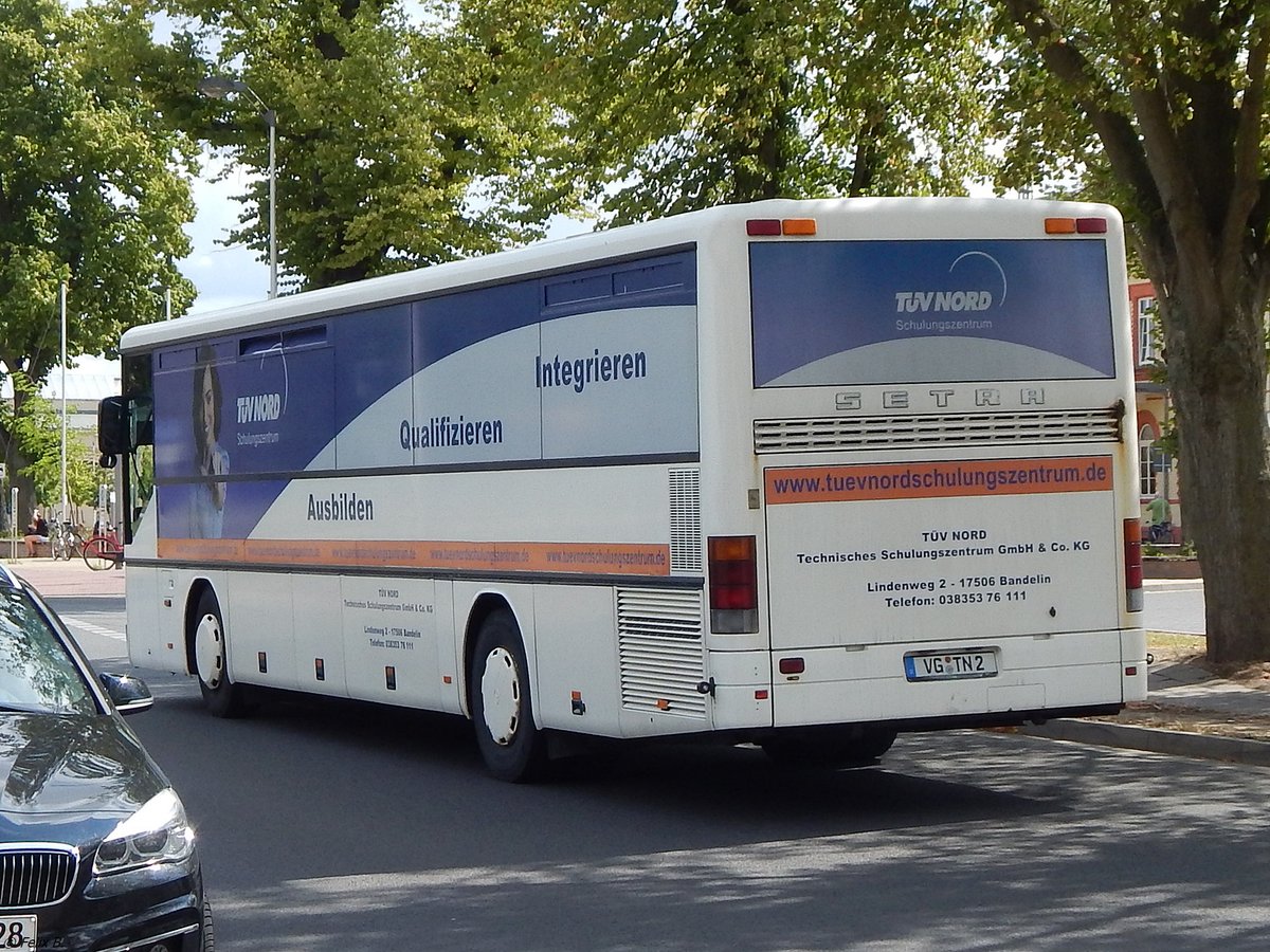 Setra 315 UL vom TÜV Nord in Greifswald.