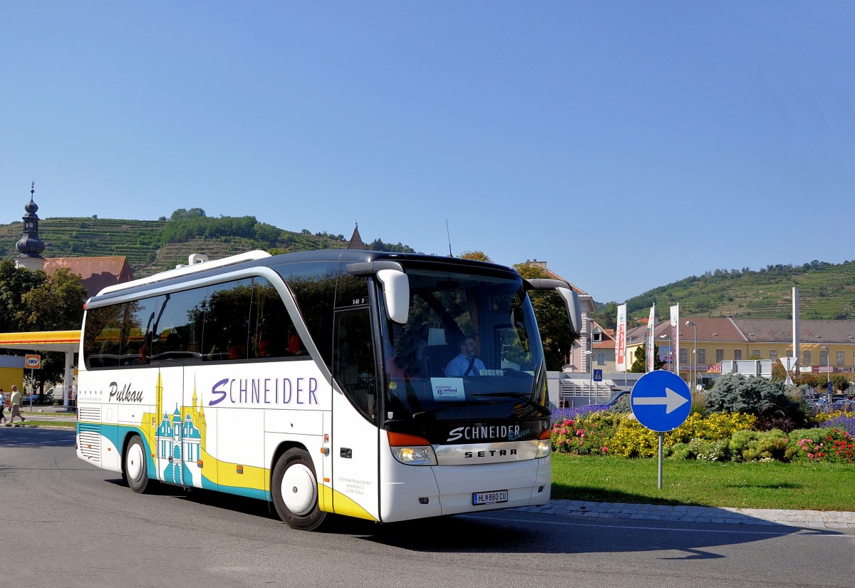 SETRA 411 D von SCHNEIDER Reisen aus Pulkau/Nieder�sterreich im September 2013 in Krems unterwegs.
