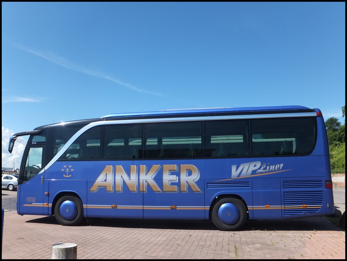 Setra 411 HD von Anker aus Deutschland im Stadthafen Sassnitz.