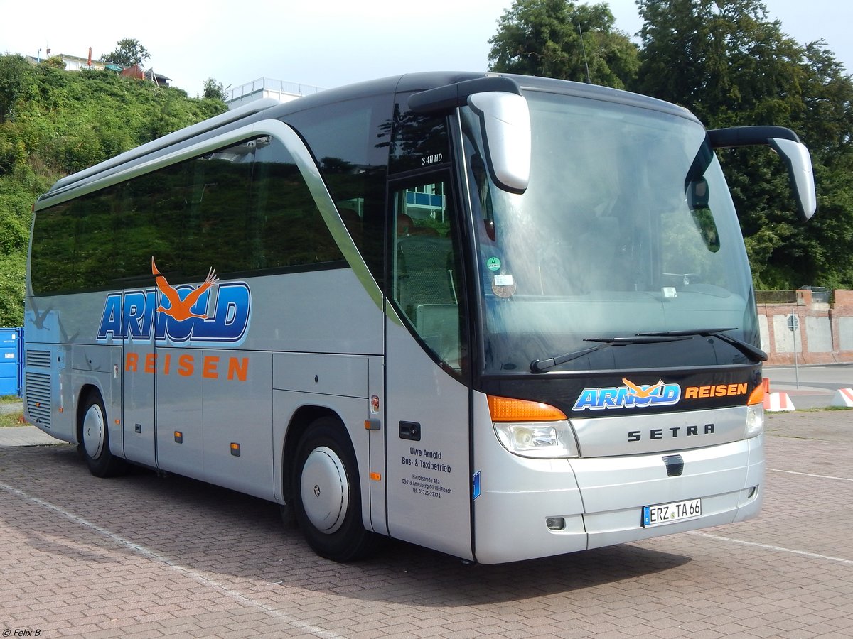 Setra 411 HD von Arnold Reisen aus Deutschland im Stadthafen Sassnitz.