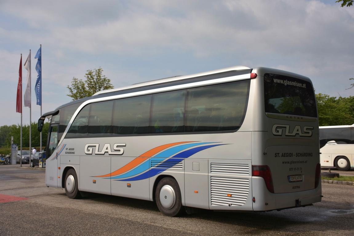 Setra 411 HD von GLAS Reisen aus �sterreich im Mai 2018 in Krems.