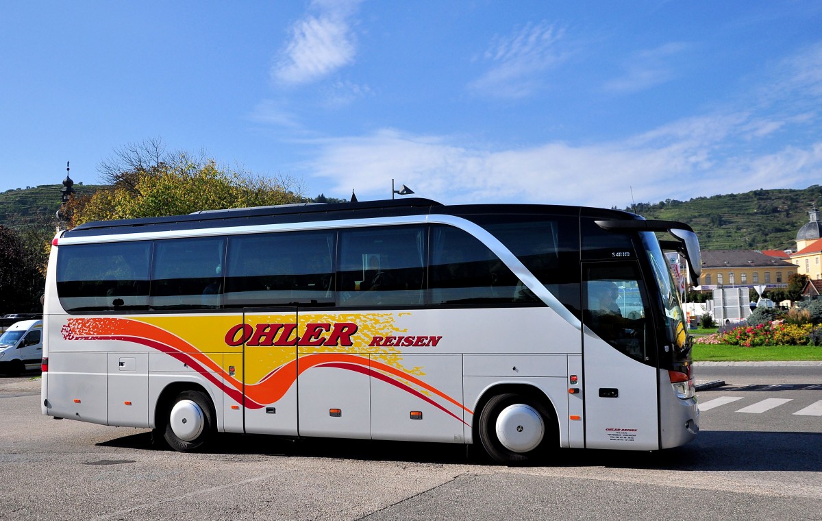 Setra 411 HD von Ohler Reisen aus �sterreich am 18.9.2014 in Krems gesehen.