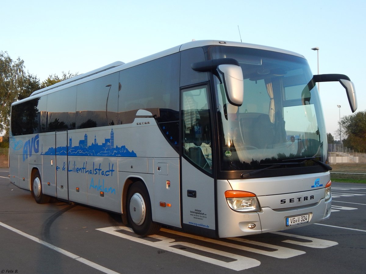 Setra 415 GT der Anklamer Verkehrsgesellschaft in Neubrandenburg. 