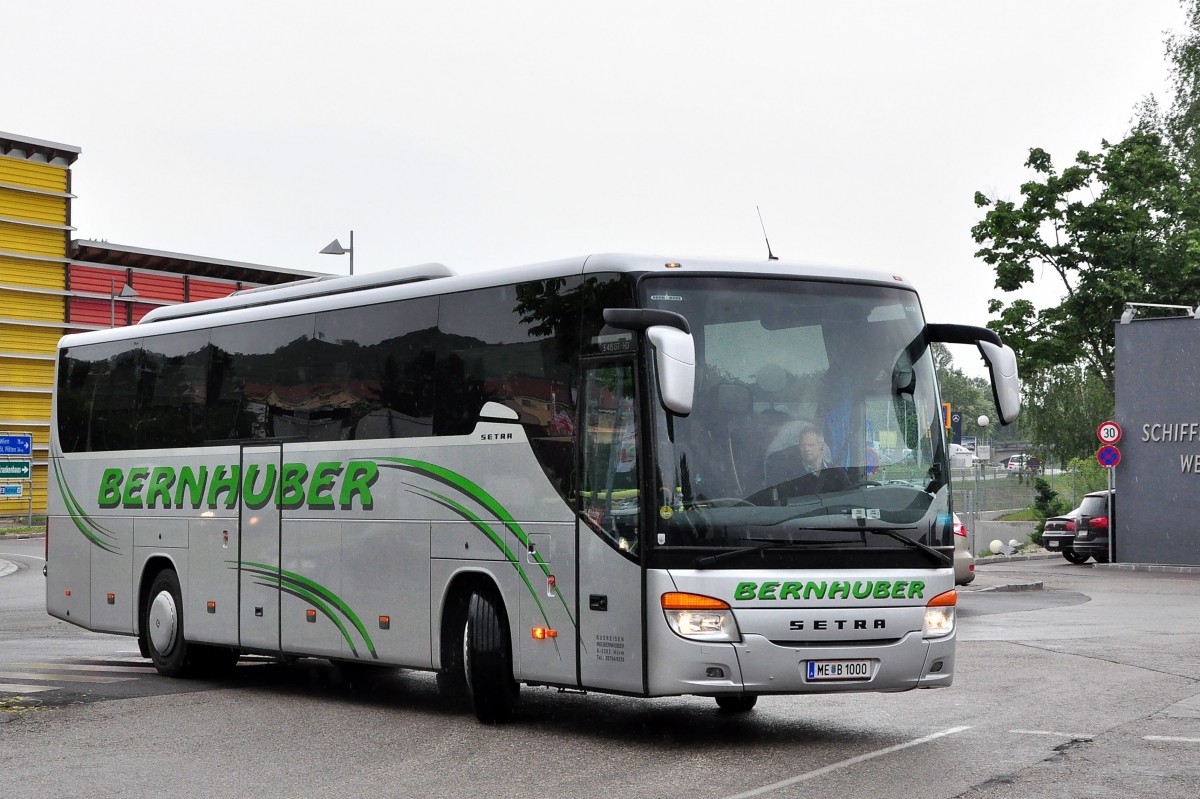 Setra 415 GT-HD von Bernhuber Reisen aus �sterreich am 22.5.2015 in Krems.