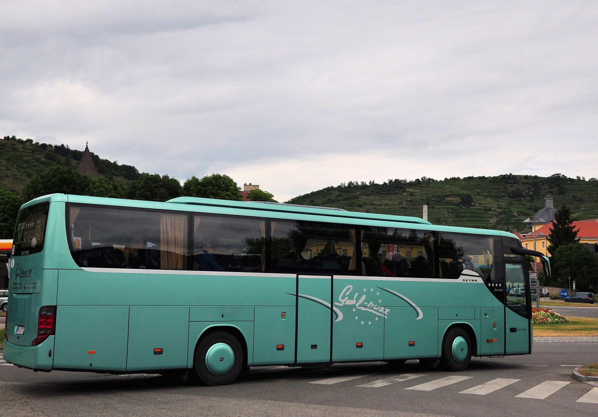 Setra 415 GT-HD von Gal-Bus aus Ungarn im Juni 2015 in Krems gesehen.