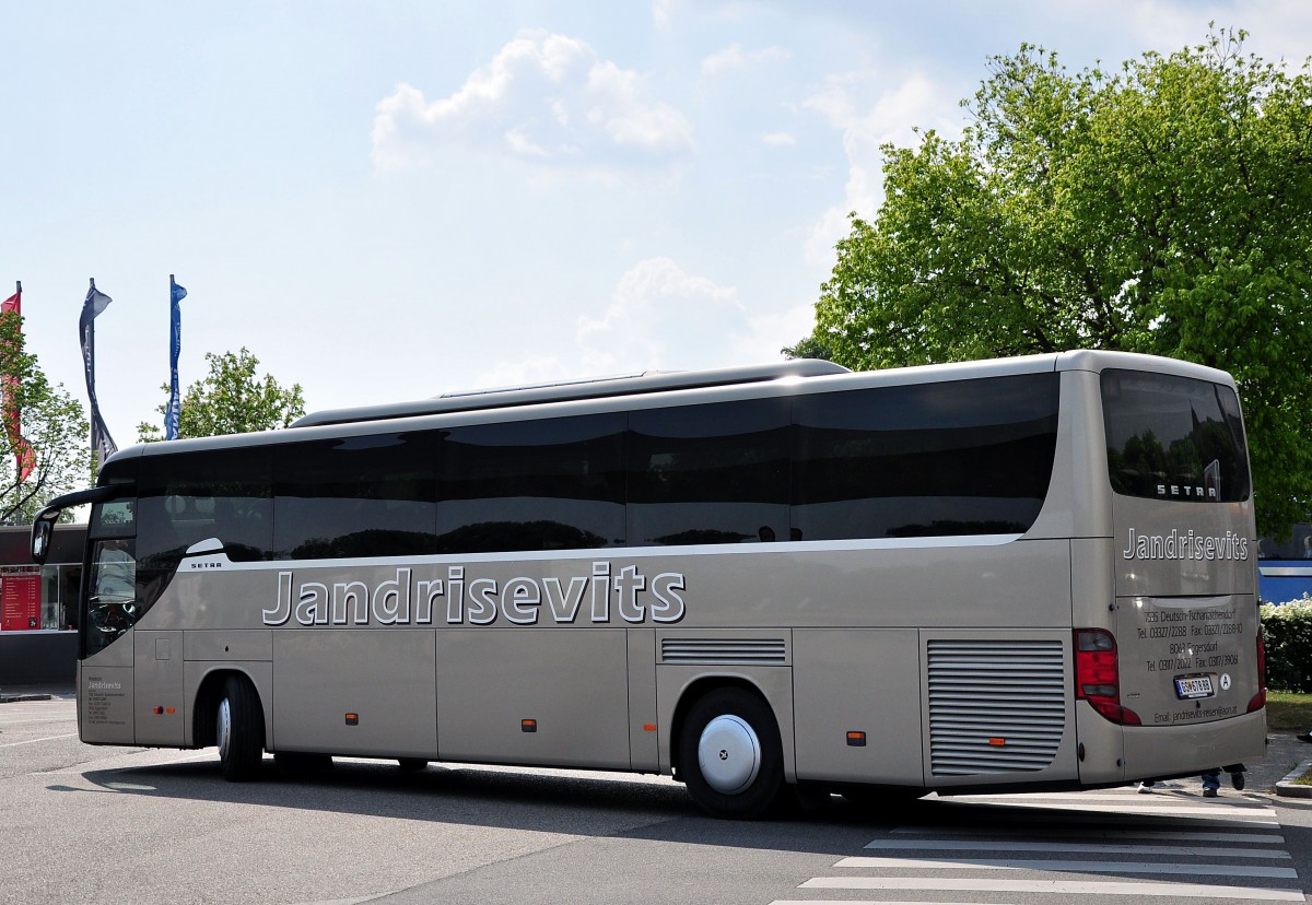 Setra 415 GT-HD von Jandrisevits aus �sterreich im Mai 2014 in Krems.