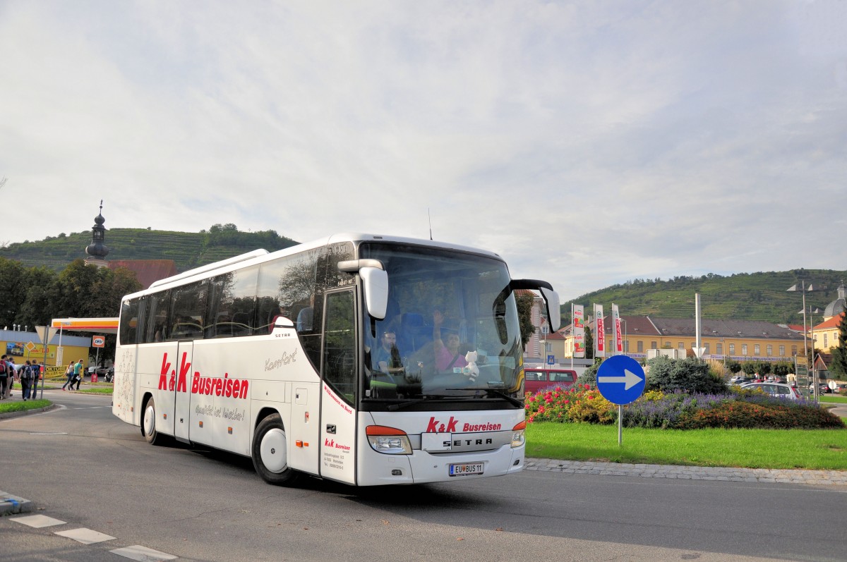 Setra 415 GT-HD von k&k Busreisen aus �sterreichz am 20.9.2014 in Krems unterwegs.