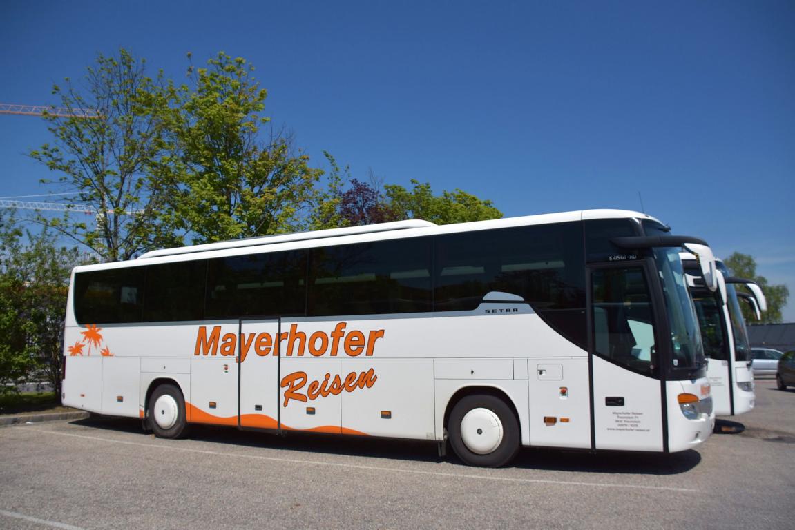 Setra 415 GT-HD von Mayerhofer Reisen aus �sterreich in Krems.