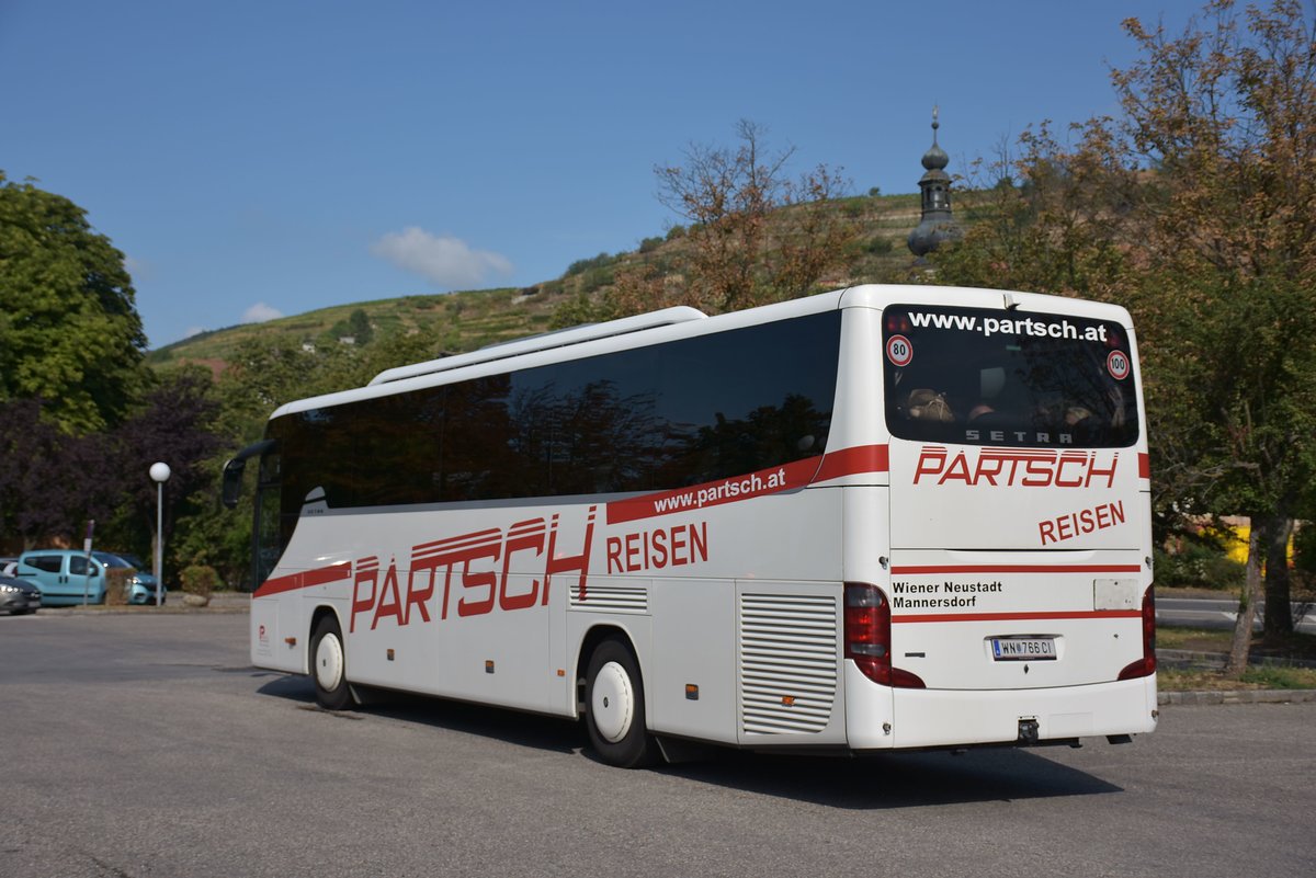 Setra 415 GT-HD von Partsch Reisen aus �sterreich 2017 in Krems.