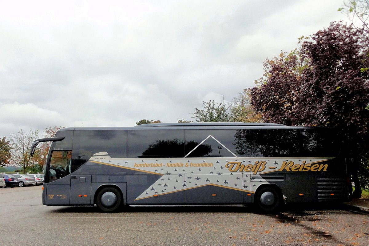 Setra 415 GT-HD von Thei� Reisen aus der BRD in Krems gesehen.