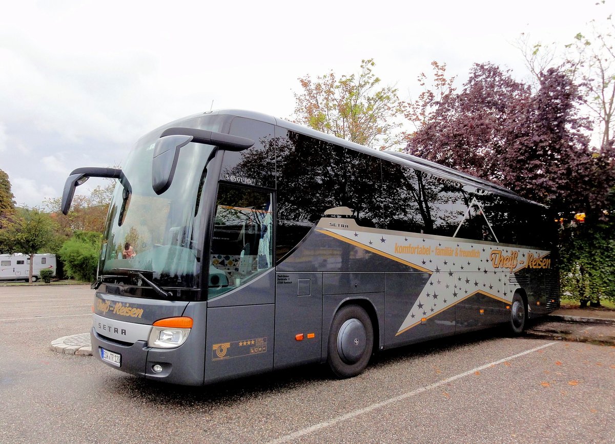 Setra 415 GT-HD von Thei� Reisen aus der BRD in Krems gesehen.