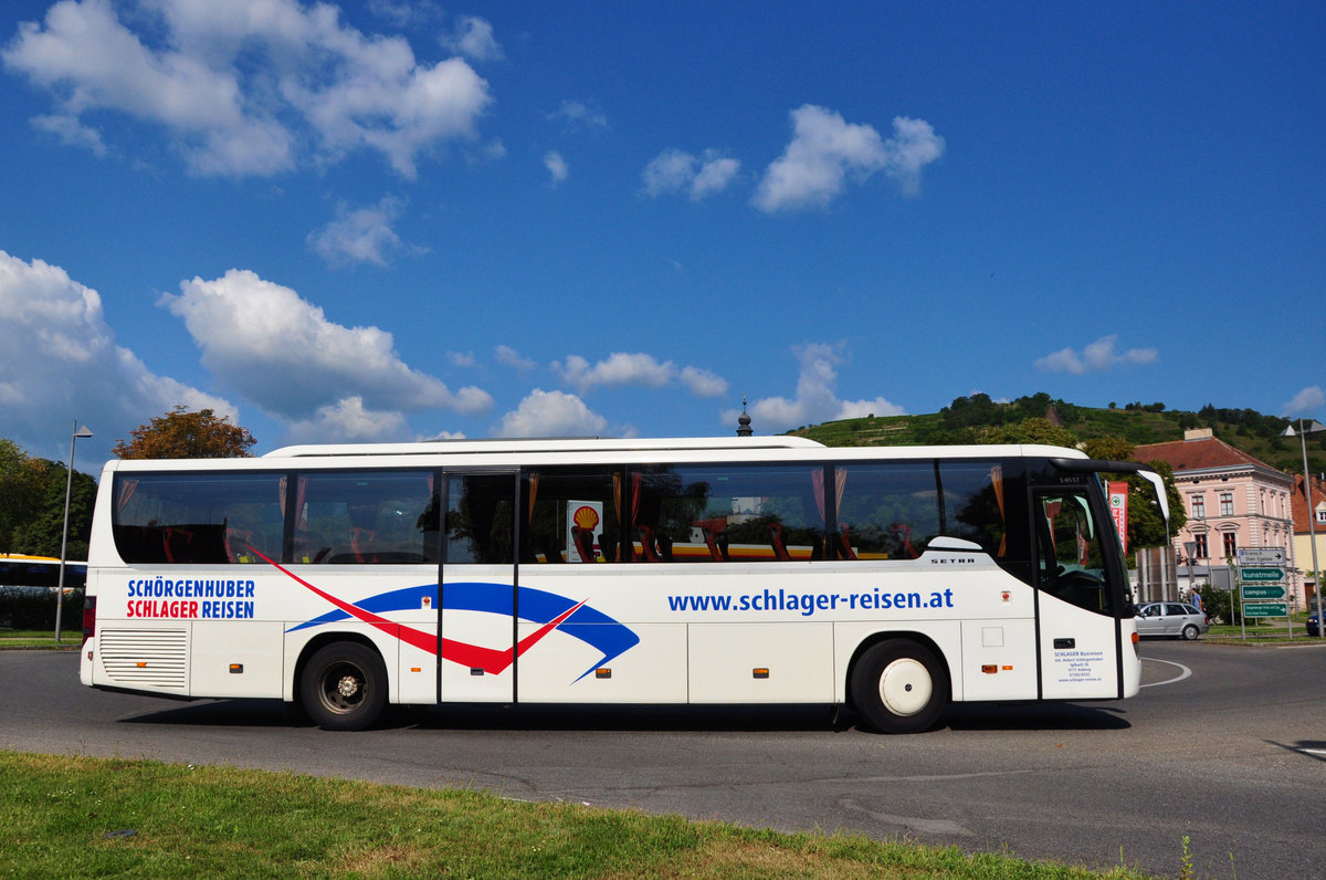 Setra 415 GT von Schlager Reisen Inh. Hubert Sch�rgenhuber aus �sterreich in Krems gesehen.