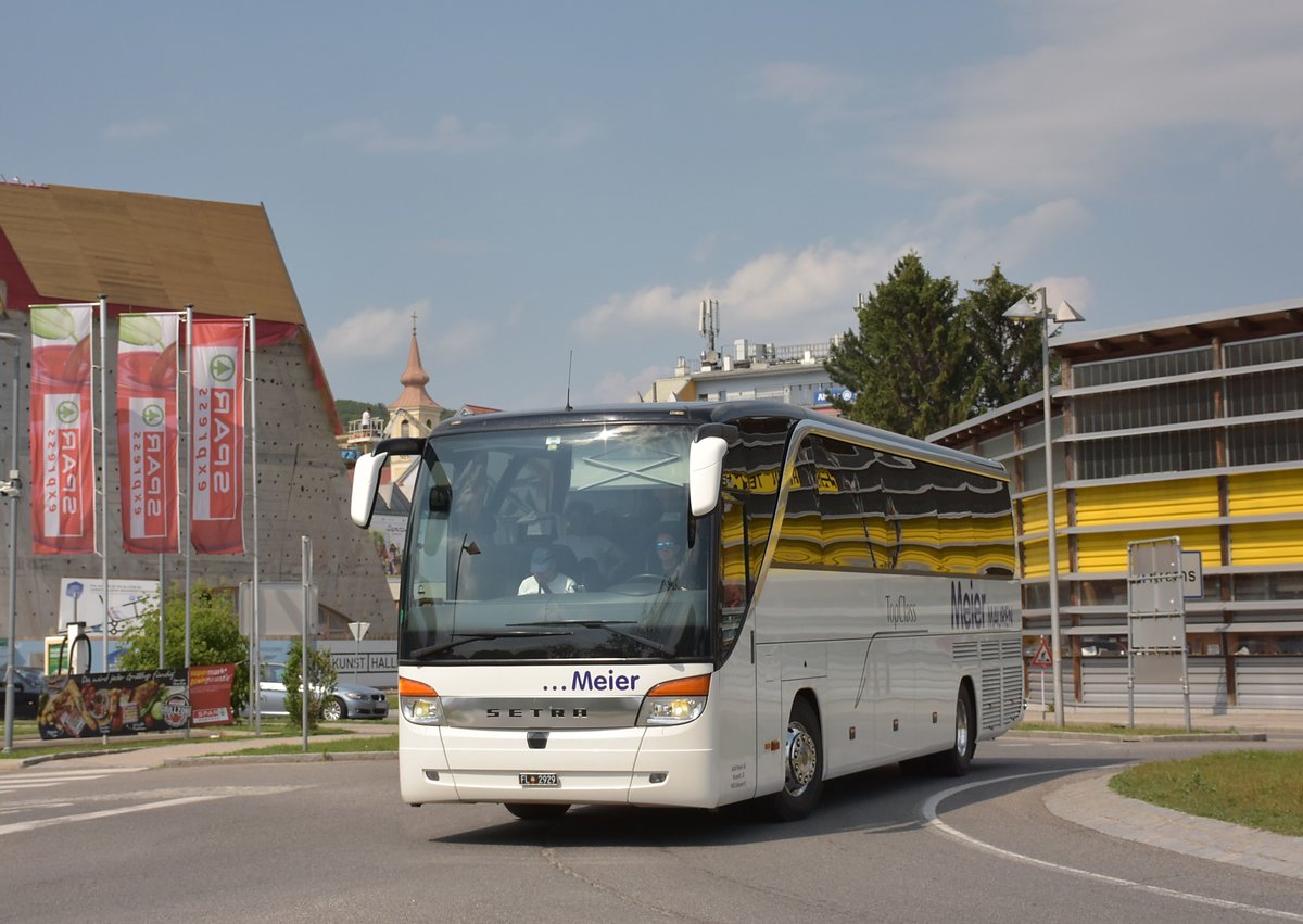 Setra 415 HD von Meier Reisen aus FL 2018 in Krems.