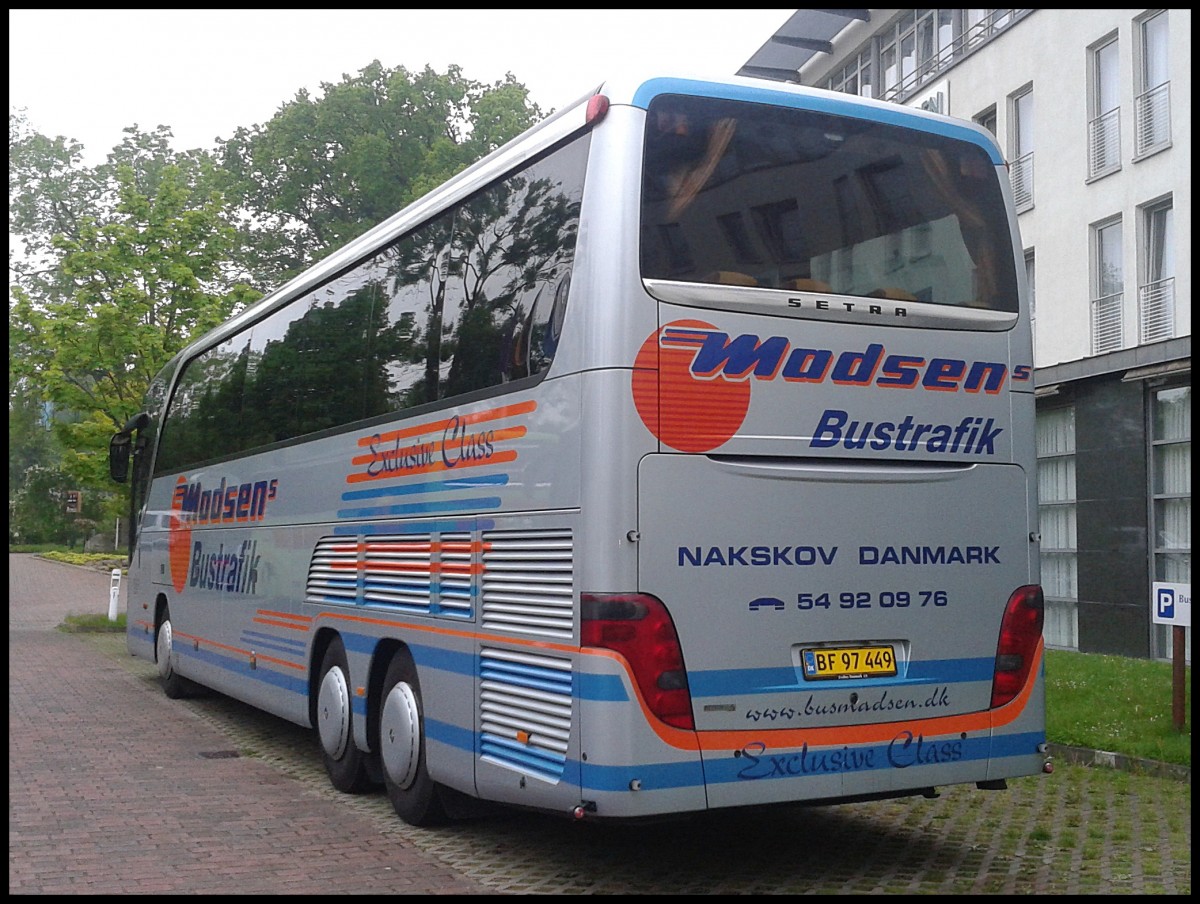 Setra 415 HDH von Madsen aus D�nemark in Bergen.