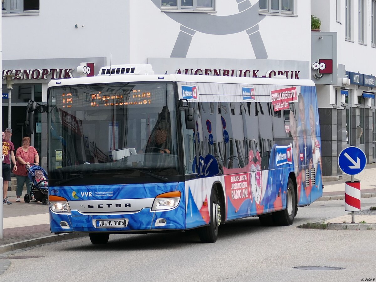 Setra 415 LE Business der VVR in Sassnitz.