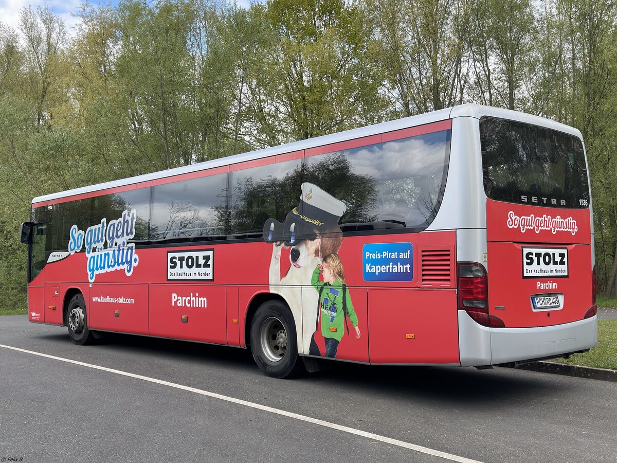 Setra 415 UL der Verkehrsgesellschaft Ludwigslust-Parchim mbH in Plau am See.