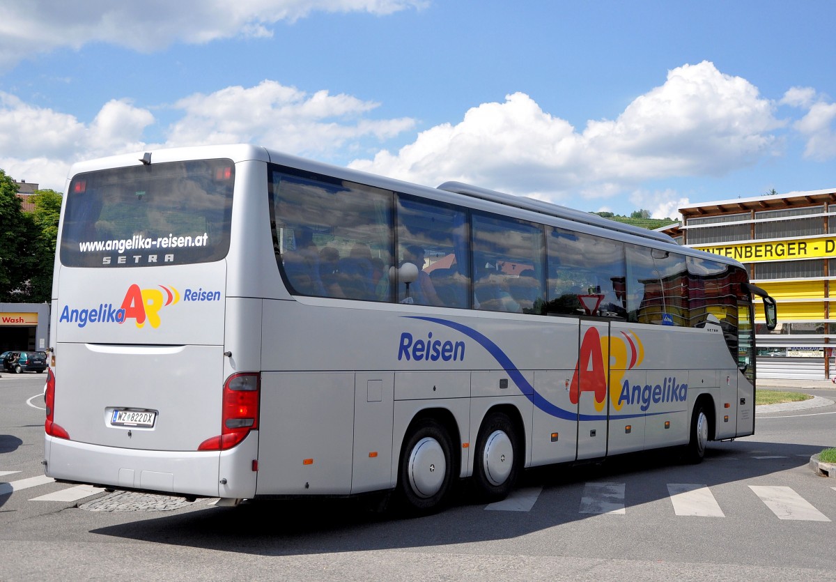 Setra 416 GT-HD von ANGELIKA Reisen aus �sterreich im Juni 2015 in Krems.