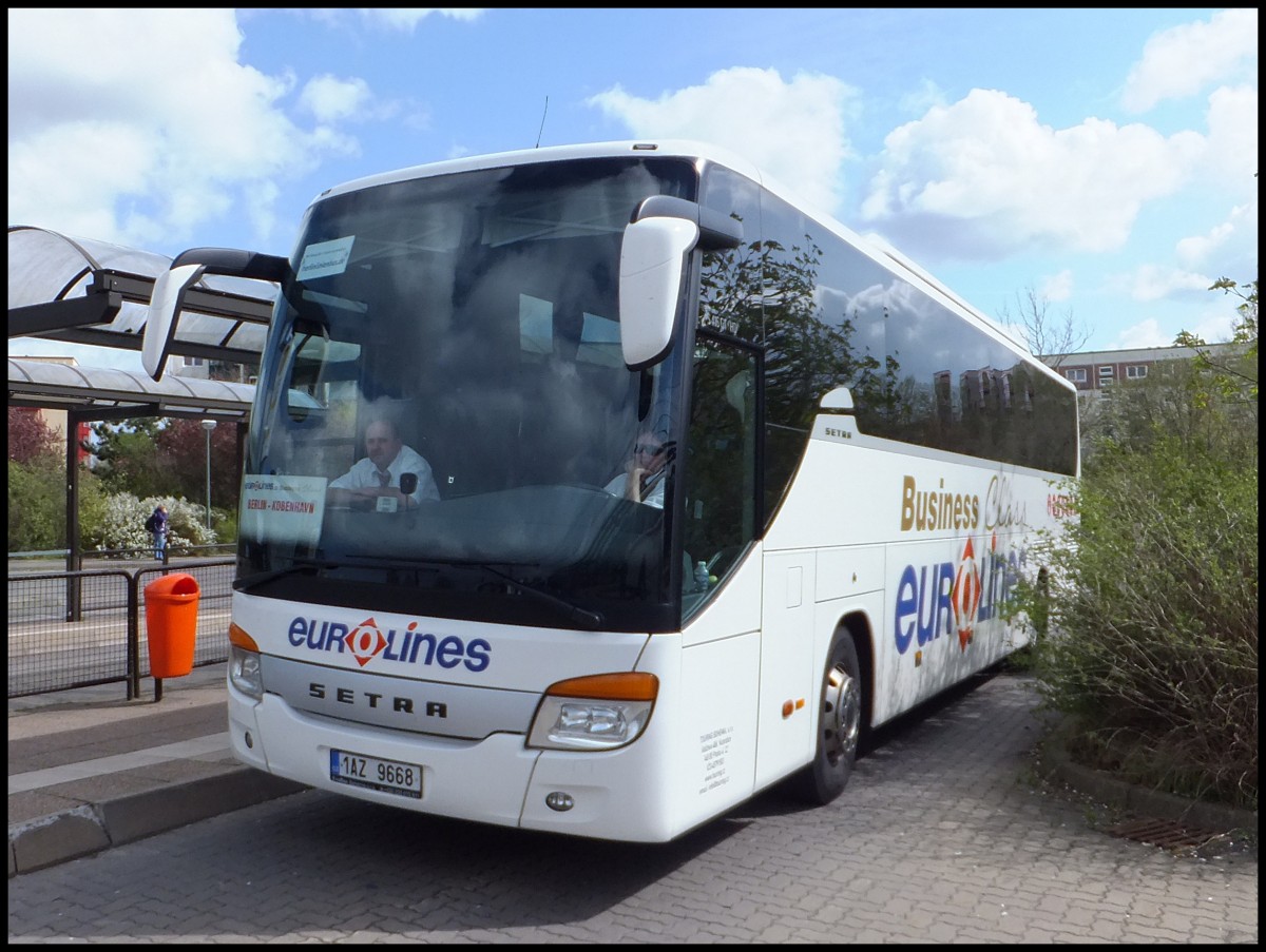 Setra 416 GT-HD von Eurolines aus Tschechien in Rostock.