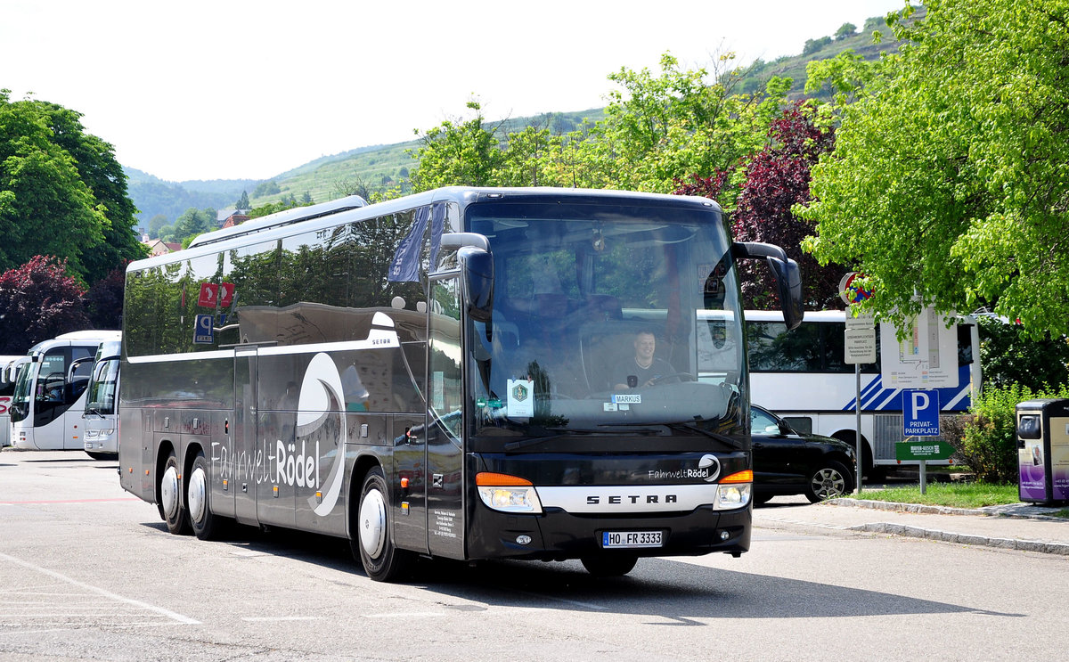 Setra 416 GT-HD von der Fahrwelt R�DEL aus der BRD in Krems gesehen.