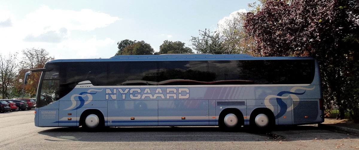 Setra 416 GT-HD von Nygaard aus DK in Krems gesehen.