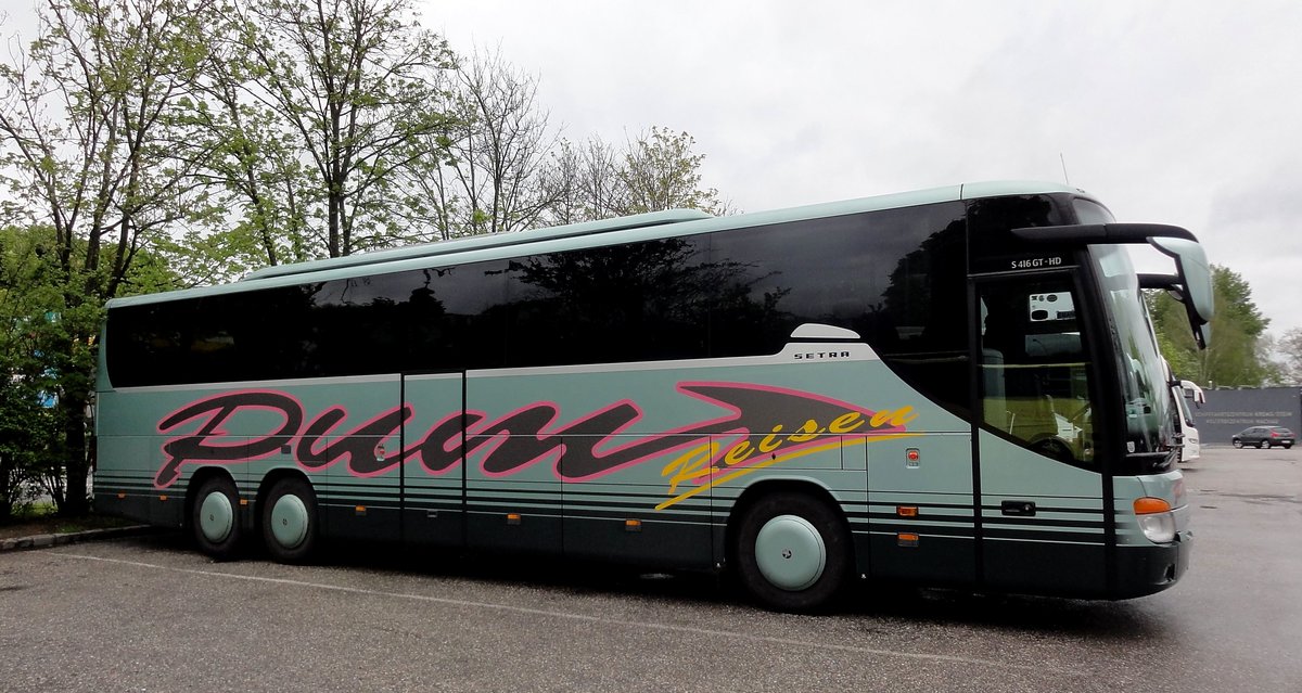 Setra 416 GT-HD von Pum Reisen aus �sterreich in Krems gesehen.